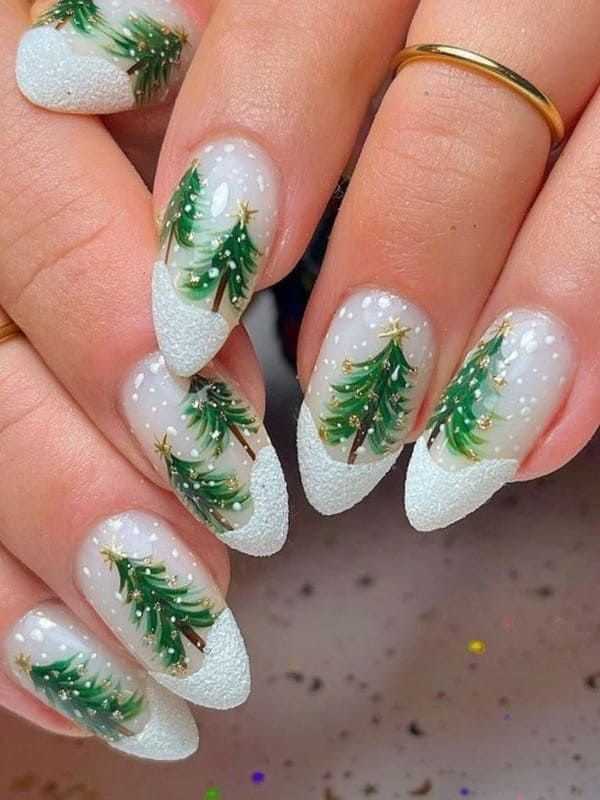 Christmas Tree Accent Nail